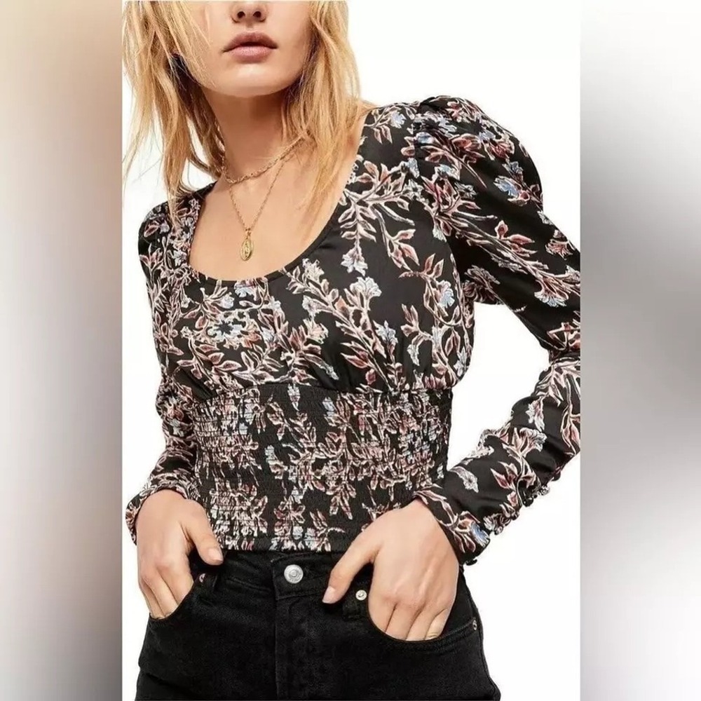 Free People Women Santiago Smocked Top Small Black Floral Long Sleeve Boho Indie